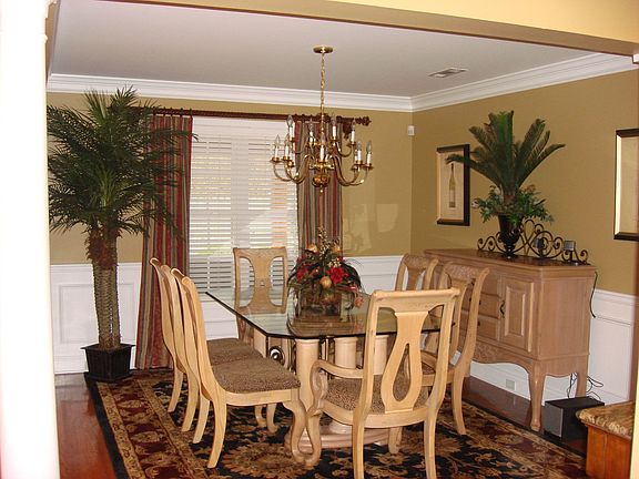 DINNING ROOM