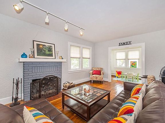 3rd image of 26 Lincoln Ave