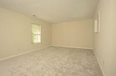 71 Forest Hill Dr — Photo 3