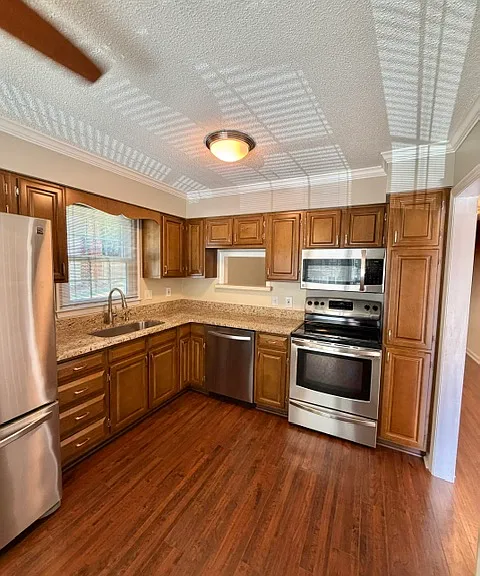 3789 Greenes Xing — Photo 13