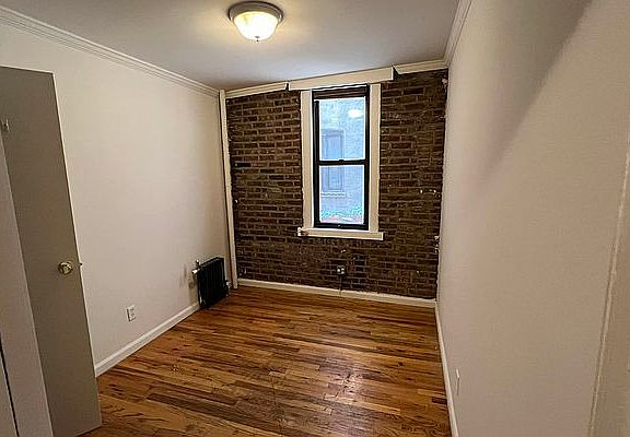 4th image of 230 E 7th St #1BB