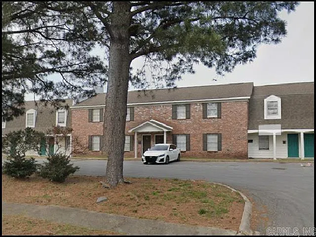 101 Ellis Dr #N — Photo 1