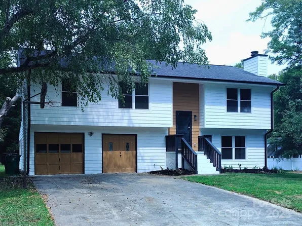 6219 Long Pine Dr, Charlotte, NC 28227