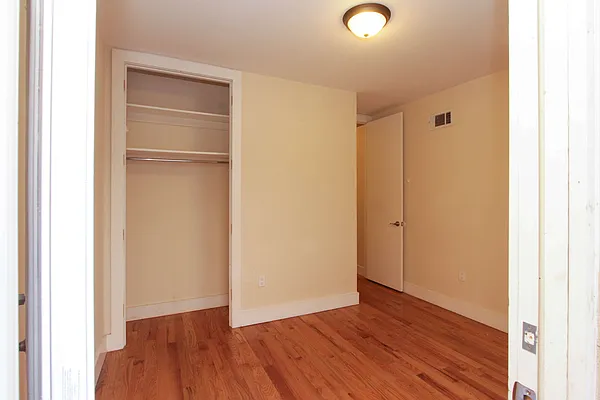 Rented by Nooklyn NYC LLC | media 74