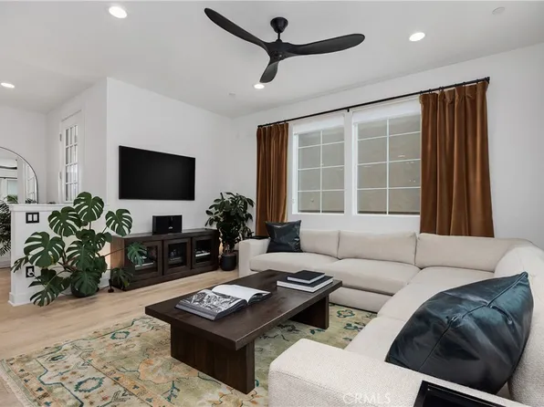 1146 E Cove Pl, Encinitas, CA 92024