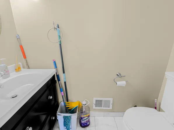 23 Deirdre Court image 9 of 25