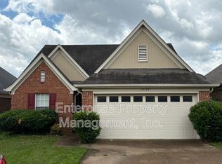10127 Cross Valley Dr, Cordova, TN 38018