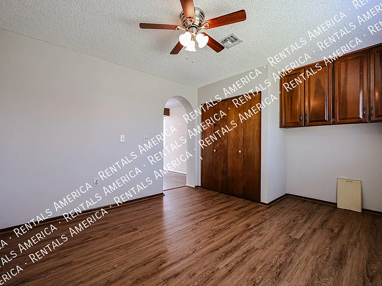 2466 W Onza Ave — Photo 43