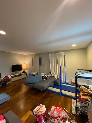 Rented by Douglas Elliman | media 14