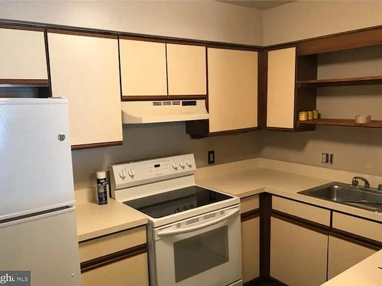 37 Bridgewater Dr #37 — Photo 6