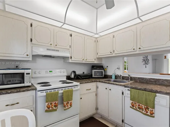 2998 NW 48th Ter APT 424, Fort Lauderdale, FL 33313