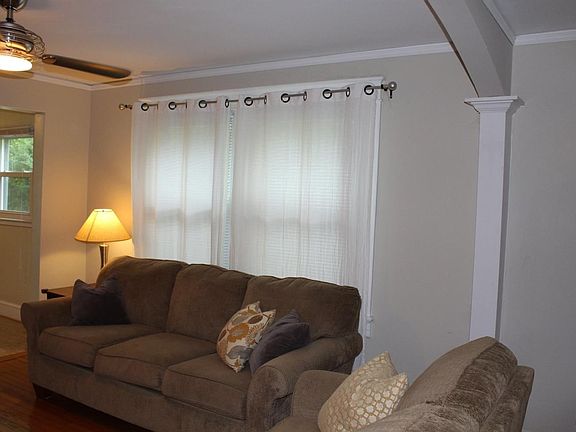 5th image of 2217 Mayflower Dr