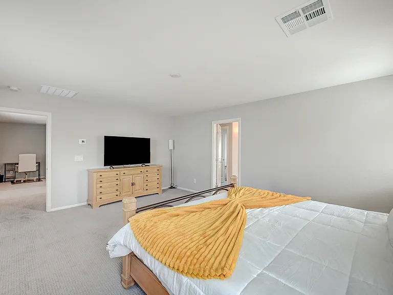 5549 Bonita Park Ct — Photo 20