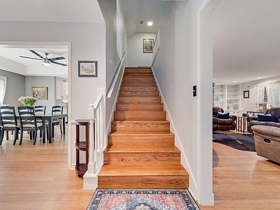 5th image of 6155 High Woods Ct
