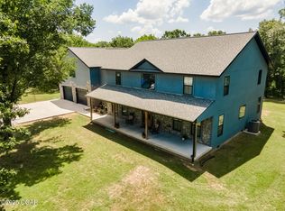 11279 Holly Rd, Neosho, MO 64850