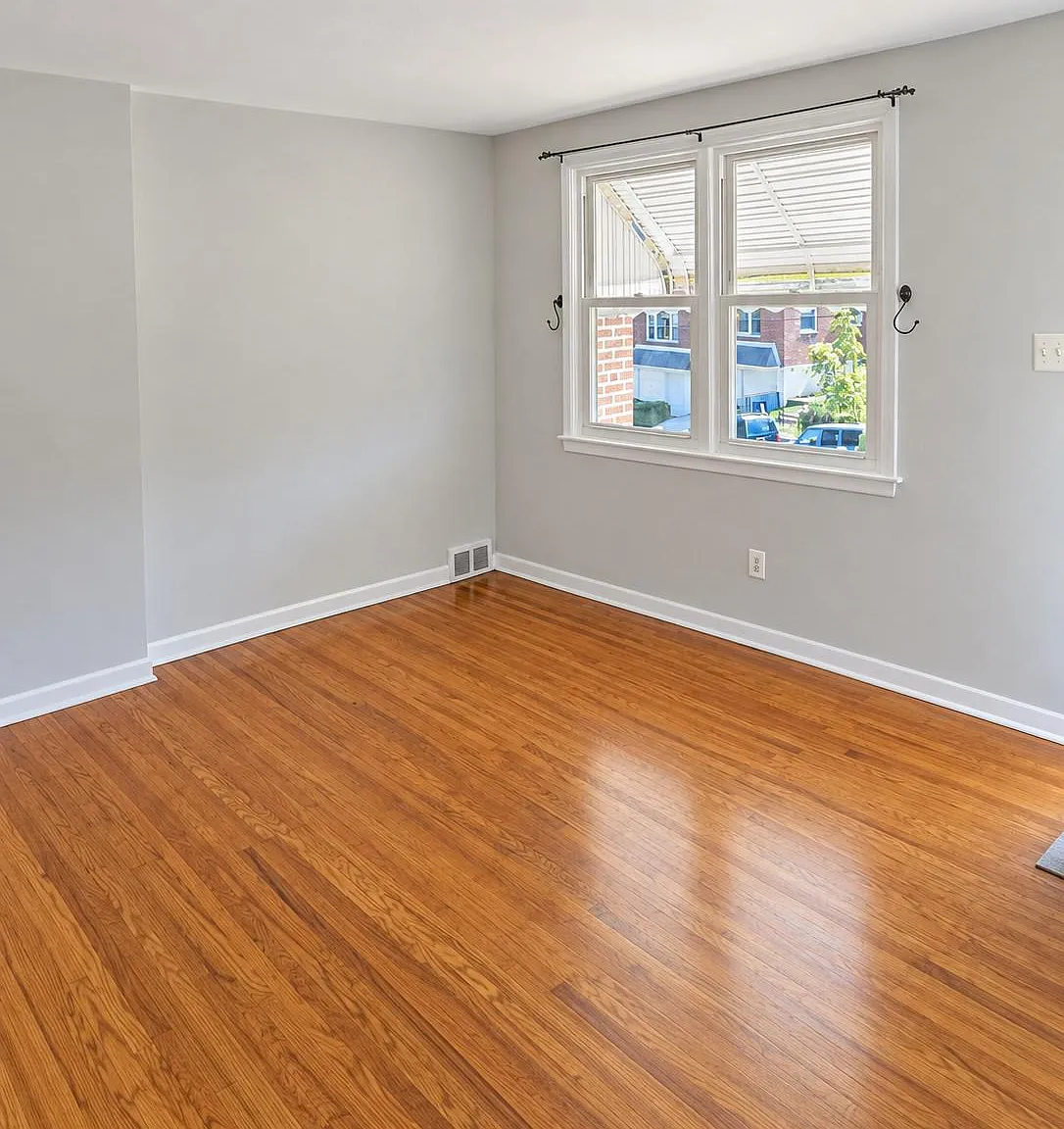 3 bed, 1.5 bath, 1120 sqft, $2,000 — Photo 4