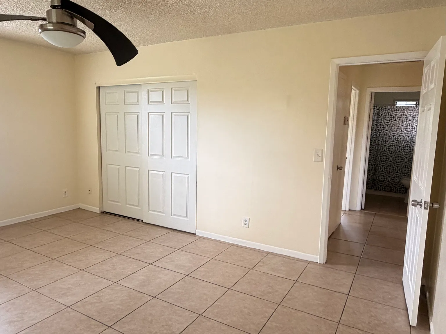 2 bed, 1200 sqft, $2,175 — Photo 4