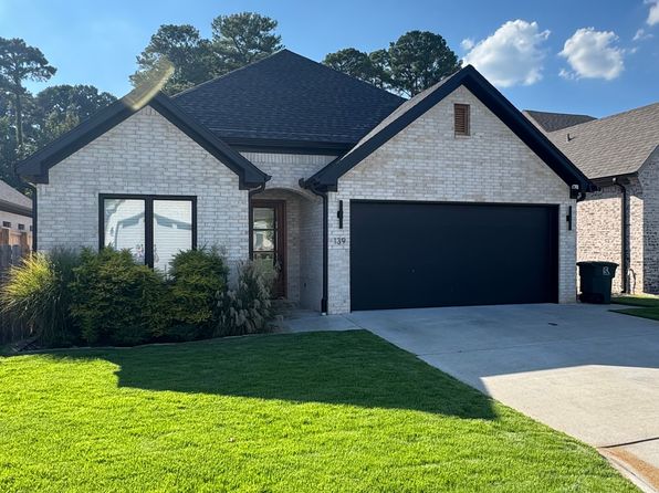 139 Woodlands Park Dr