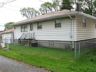 2nd image of 731 Hollywood Ct