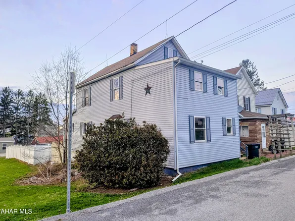 121 W Campbell St, Carrolltown, PA 15722