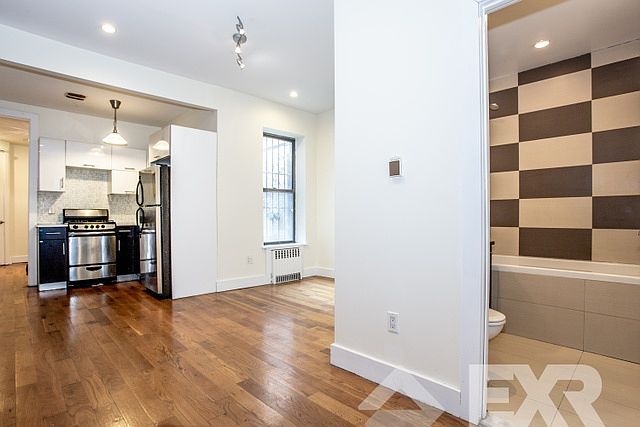 1st image of 1058 Bergen St #F1