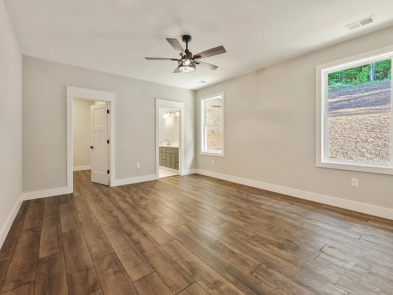 378 Signet Ln — Photo 6
