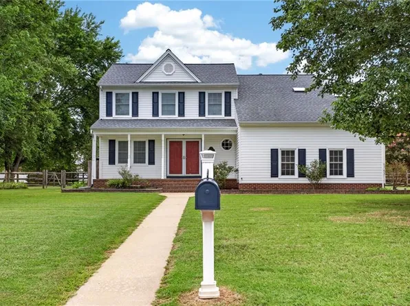 200 Winchester Pl, Smithfield, VA 23430