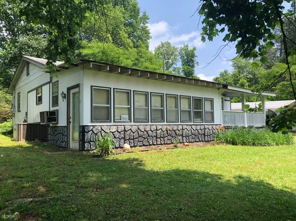 250 E Pine St, Cornelia, GA 30531