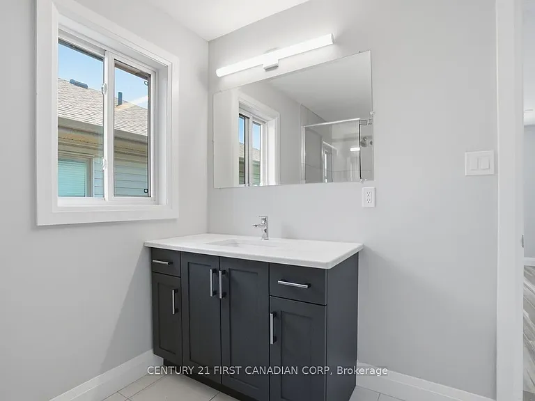 2775 Oriole Dr #UPPER — Photo 25