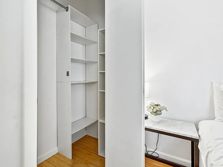1822 15th St NW #303 — Photo 15