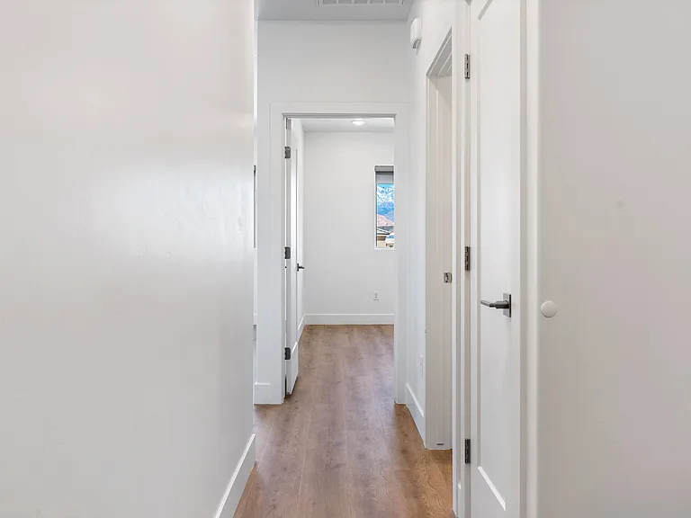 Shadow Ridge Apartments — Photo 40