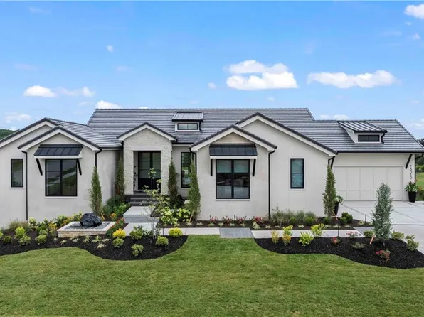 16010 Glenfinnan Way, Belton, MO 64012