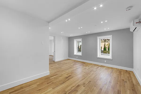 Rented by TwoRealEstate LLC | media 1