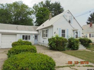 77 3rd St, Glens Falls, NY 12801