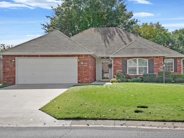 19614 E 49th St S, Broken Arrow, OK 74014