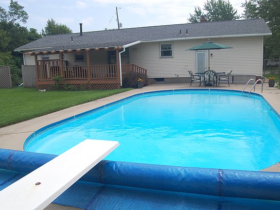 Beautiful in-ground pool