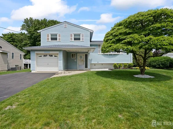 12 Sheinfine Ave, South River, NJ 08882