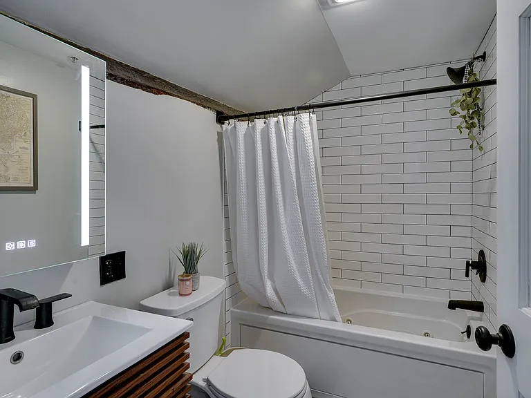 141 Washington St #2 — Photo 14