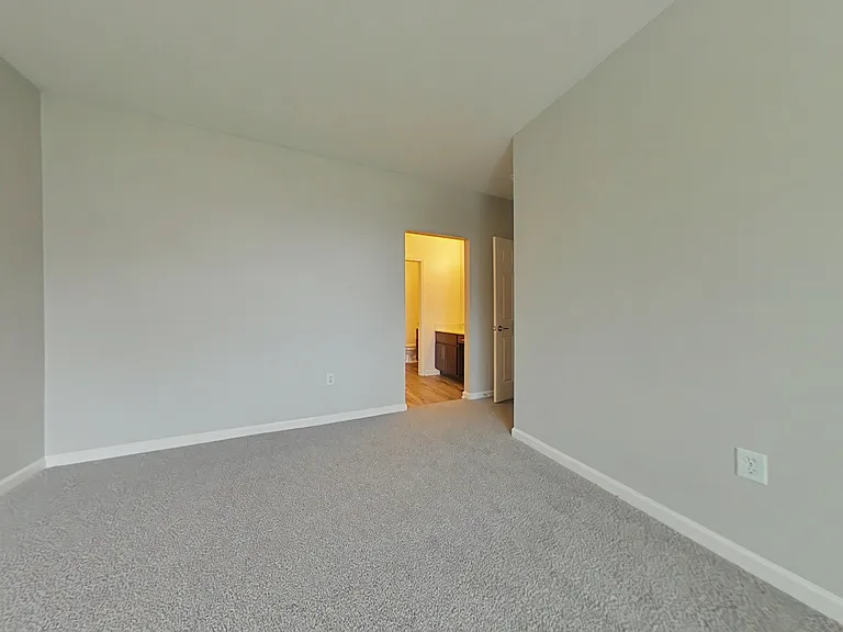 Wellington Place — Photo 95