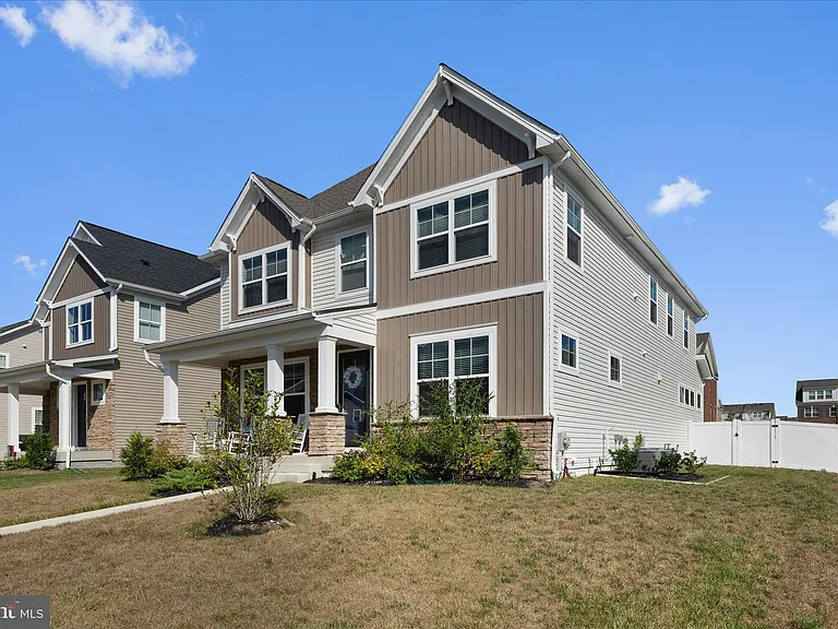 5680 Lewis Carroll Dr — Photo 3