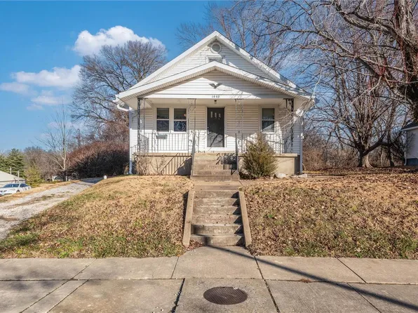 1448 Eberhart Ave, Edwardsville, IL 62025