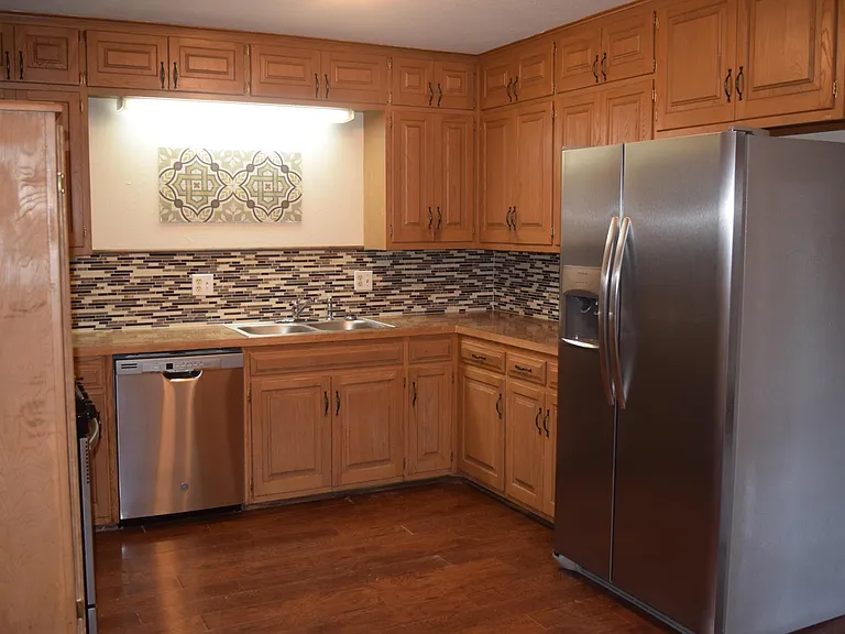 721 W Lakeshore Dr — Photo 10
