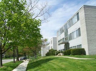 Charlton Apartments, Ann Arbor, MI 48103