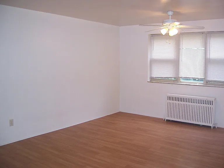 2355 Eldridge — Photo 19