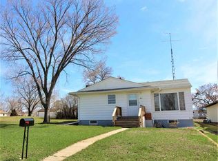 812 2nd Ave NW, Kenmare, ND 58746