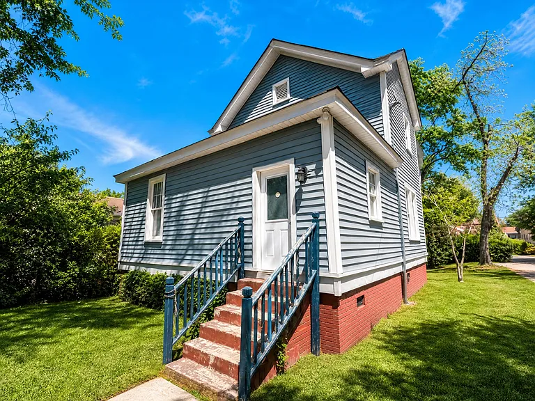 2115 Wallace St — Photo 18