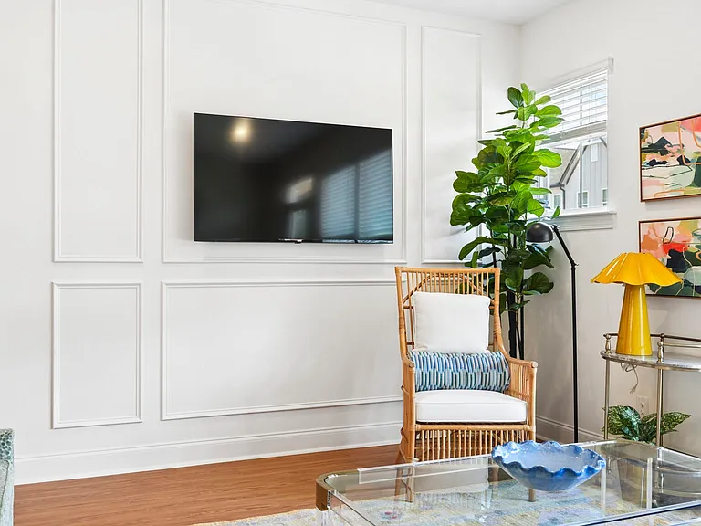 New Classically designed Duet style homes for Rent in Charlotte — Photo 10