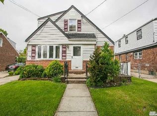 313 Emory Rd, Mineola, NY 11501