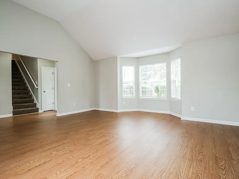 153 Bellington Dr — Photo 4