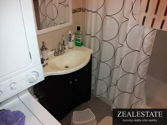 Rented by ZealEstate Group Inc | media 93